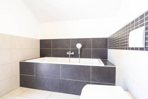 Badewanne OG.jpg - 