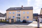Außenansicht Nord - Großzügiges und gepflegtes 6-Parteienhaus mit Garten in ruhiger und zentrumsnaher Lage