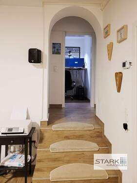 Treppe zum oberen Bereich - 