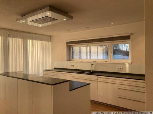 Einbauküche - Etagenwohnung mit 100,00 m&sup2; in Dorfen zur Miete