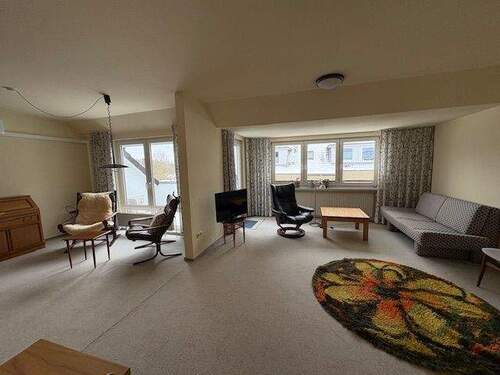 Wohnzimmer - Etagenwohnung mit 62,00 m&sup2; in Rosengarten zum Kaufen