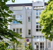 Investieren im Süden Berlins: Vermietete 2-Zimmer-Wohnung mit Balkon - nahe S-Bahn - provisionsfrei