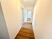 Langer Flur für Garderobe bzw. Schränke - 
