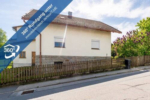 360°-Rundgang Außenanischt - Renovierungsbedürftiges Zweifamilienhaus in Hutthurm