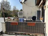 Balkon im rechten Gebäudeteil - 