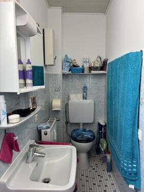 Wohnung 1. OG hinten, linke Haushälfte - 