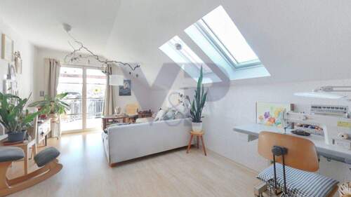 Wohnzimmer - 2 Zimmer Etagenwohnung zum Kaufen in Gera