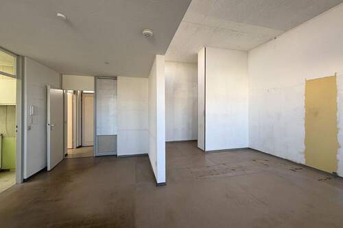 Wohn-/Esszimmer - 2 Zimmer Etagenwohnung in Stuttgart