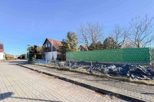 Seitenansicht Grundstück - 