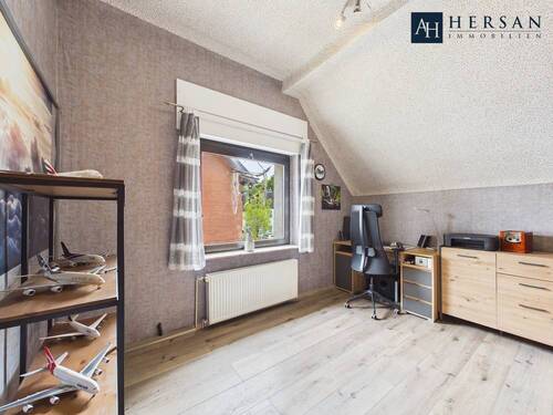 Schlafzimmer II OG - 