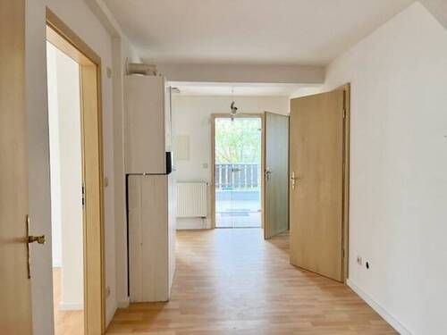 Korridor mit Gas-Therme - 