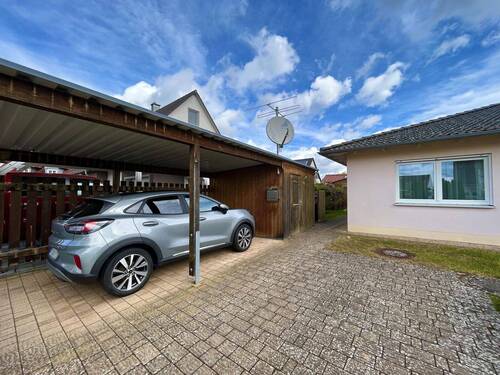 Carport - 4 Zimmer Bungalow in Hallerndorf