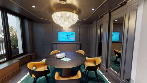 Whiskey Lounge - 