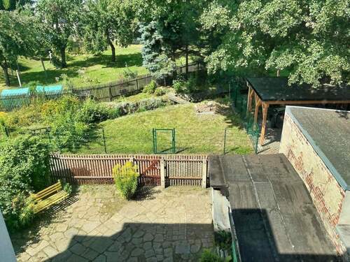 Garten - 8 Zimmer Mehrfamilienhaus, Wohnhaus in Oelsnitz