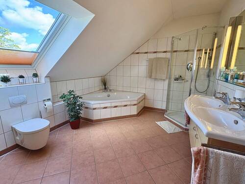 Bad Dachgeschoss - 