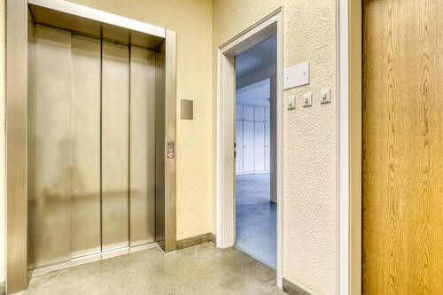 Eingang barrierefrei - 6 Zimmer Büro in Pforzheim