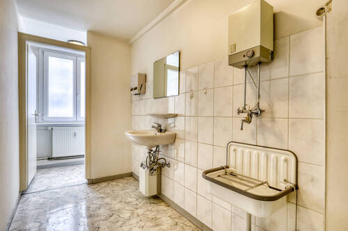 WC - 
