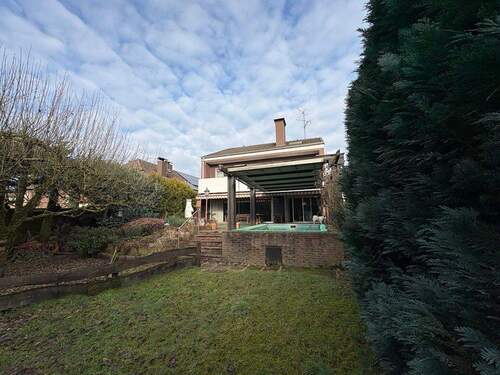 Gartenansicht - 5 Zimmer Einfamilienhaus in Hamm