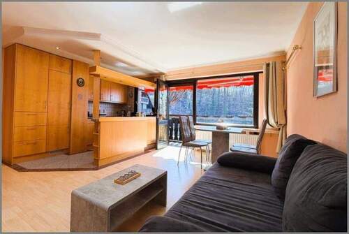 2-Zi.-FeWo mit Balkon - Sehr schöne, komplett eingerichtete 2-Zi.-Ferienwohnung Gaishöllpark mit TG-Stellplatz