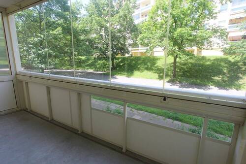 Balkonaussicht - Etagenwohnung mit 50,30 m&sup2; in Gera zur Miete