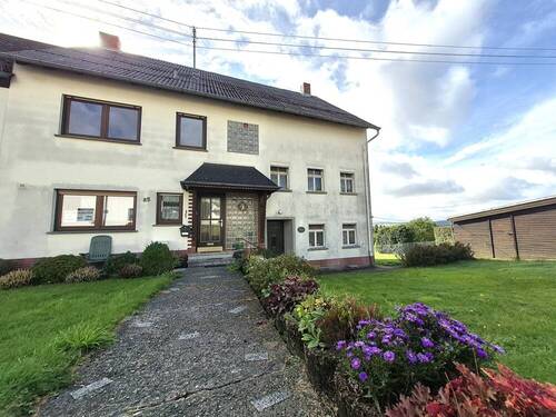 Straßenansicht - 4 Zimmer Reihenendhaus in Morbach / Haag