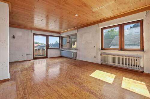 Zimmer 2 im OG - 3 Zimmer Einfamilienhaus zum Kaufen in Östringen / Odenheim