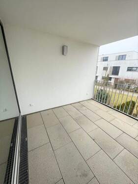 Loggia EG - 4 Zimmer Mehrfamilienhaus, Wohnhaus zum Kaufen in Herrenberg