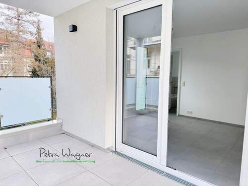 Bild 2 - 4 Zimmer Etagenwohnung zur Miete in Freiburg