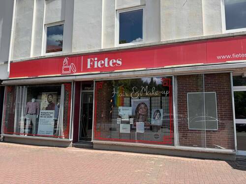 Ladenansicht - Hier werden Sie gesehen - Ladenfläche zur Miete in Hamburg Barmbek-Nord.