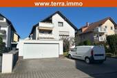 mit Garten und Doppelgarage - Große Wohnung mit Garten, Doppelgarage, Hobby- u. Büroraum!
