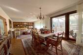 großes Wohnzimmer - Etagenwohnung mit 91,80 m² in Dreieich zum Kaufen