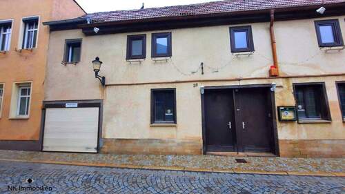 Wohn- und Geschäftsgebäude - Mehrfamilienhaus, Wohnhaus mit 220,00 m² in Naumburg zum Kaufen