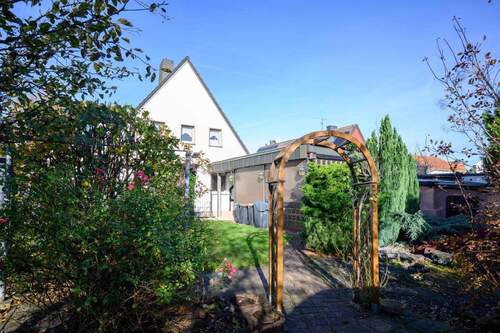 05-Außenansicht - 6 Zimmer Einfamilienhaus in Lünen