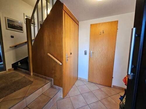 EG Eingangsbereich - 6 Zimmer Einfamilienhaus zum Kaufen in Bremen