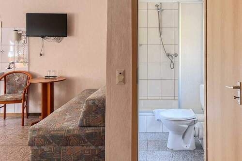 Beispielzimmer DG Badezimmer - 