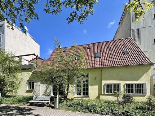 Blick vom Arsenalgarten - 1 Zimmer Mehrfamilienhaus, Wohnhaus in Ludwigsburg