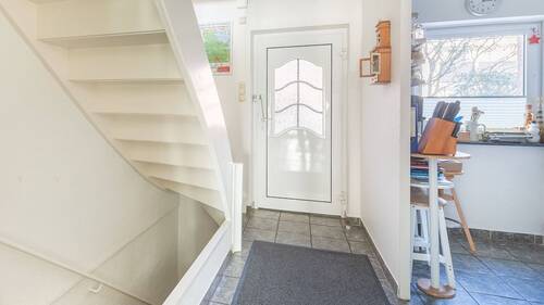 Flur Erdgeschoss - 3 Zimmer Reihenmittelhaus in Hamburg