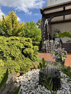 Brunnen Garten - 6 Zimmer Einfamilienhaus in Kirchlengern