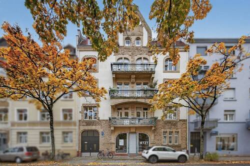 Hausansicht - Vermietete 2-Zimmer-Wohnung in denkmalgeschütztem Altbau der Karlsruher Südstadt