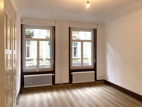 Schlafzimmer - Etagenwohnung mit 125,00 m&sup2; in Neustadt an der Weinstraße zur Miete