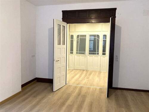 große Flügeltüren - 