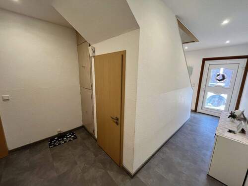 Flur - 3 Zimmer Einfamilienhaus zum Kaufen in Rheine