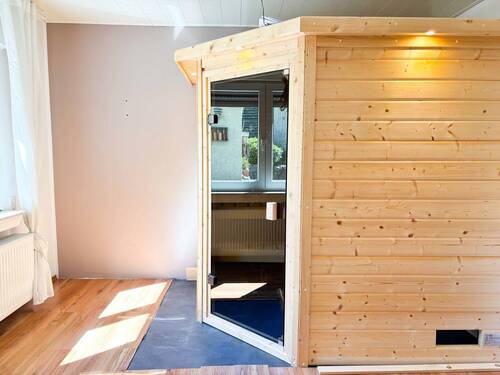 Durchgangszimmer mit Sauna EG - 