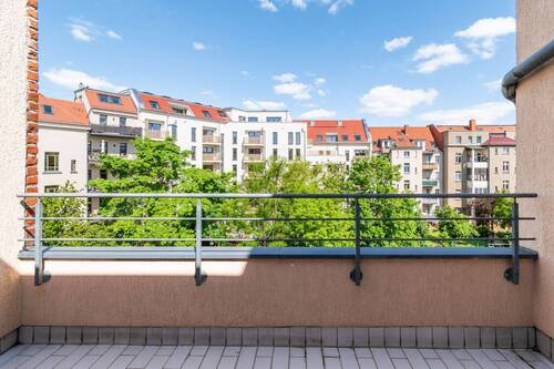 Loggia 1 - WE 13 - SCHLEUßIGER IMMOBILIENINVESTMENT 4 attraktive Wohneinheiten in einem Mehrfamilienhaus in Toplage