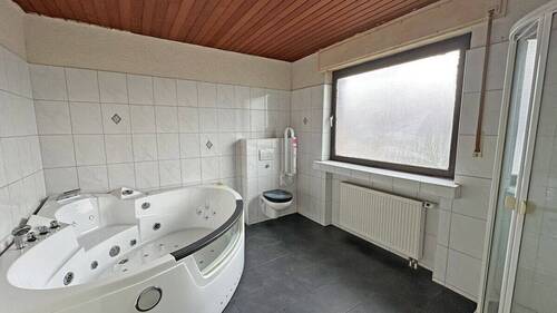 Badezimmer Erdgeschoss - 
