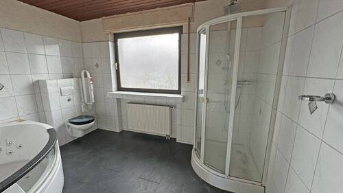 Badezimmer Erdgeschoss - 