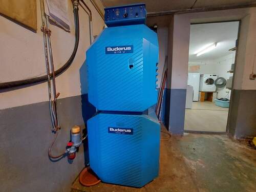 Öl-Zentralheizung Keller - 