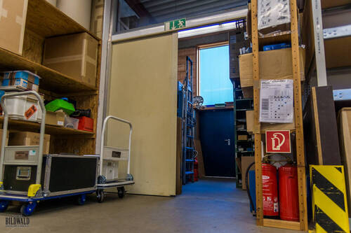 Lager in der Halle / Werkstatt - 