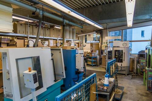 Halle / Werkstatt - 