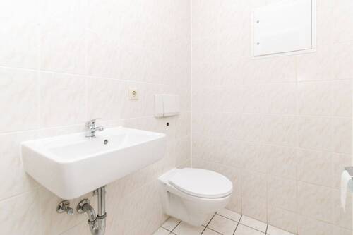 WC - 